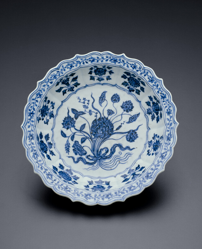 Lobed Dish with Bouquet of Lotus and Saggitaria | The Art Institute of ...